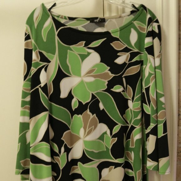 Alfani Loose Long Blouse in Green Floral Print on Black - Picture 1 of 3